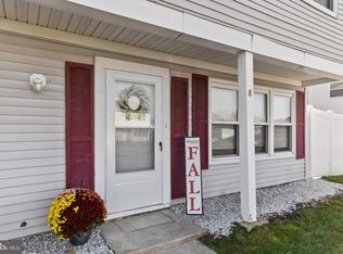 8 Little Ct, Sicklerville, NJ 08081
