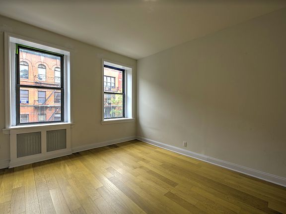 4th image of 515 E 83rd St #4W