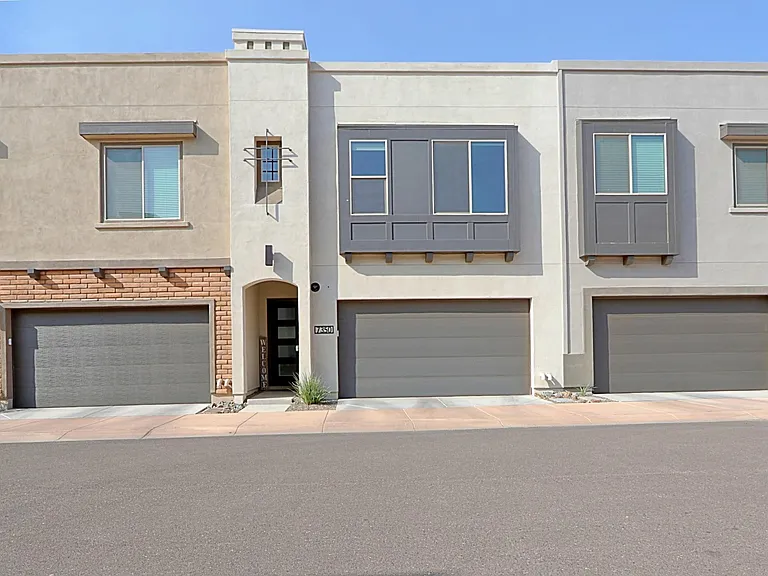 7350 E Vista Bonita Dr — Photo 26