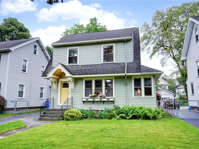 563 Rocket St, Rochester, NY, 14609