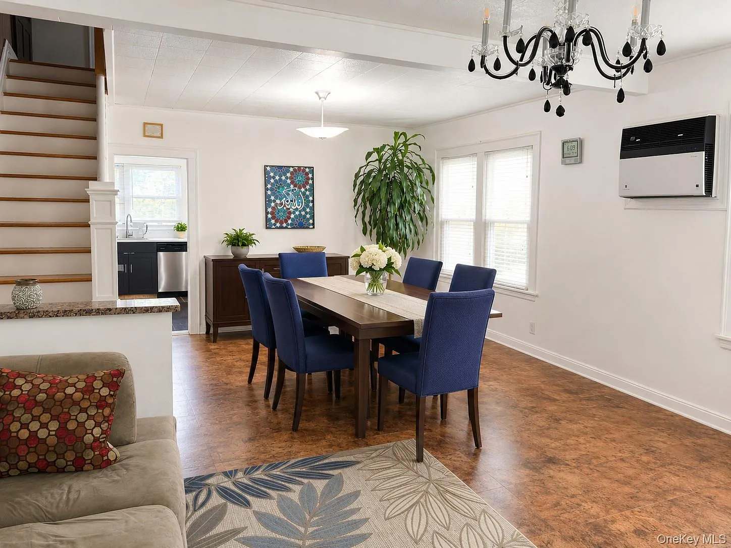3 bed, 2.5 bath, 1303 sqft, $3,900 — Photo 4