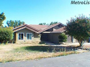 18821 E Oakwood Rd, Stockton, CA 95215