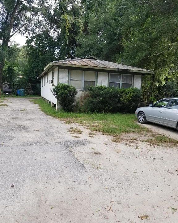 2nd image of 2420 NW 3rd St