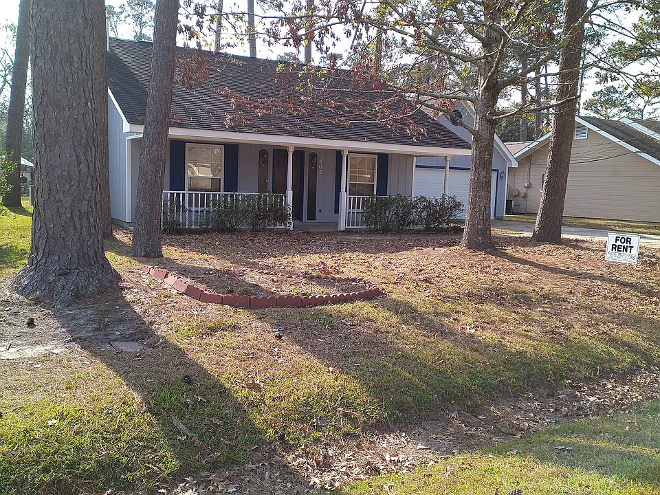 203 Driftwood St