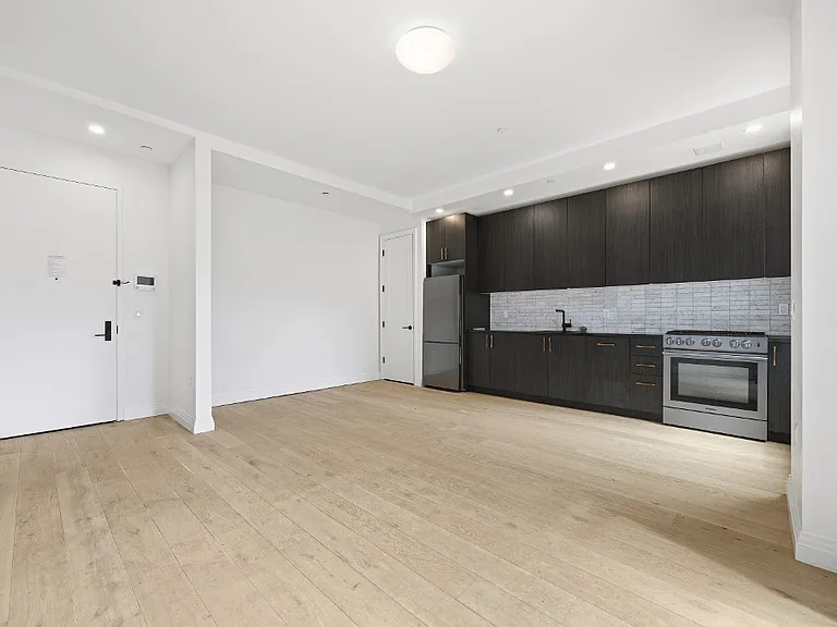 875 4th Ave #117 — Photo 6