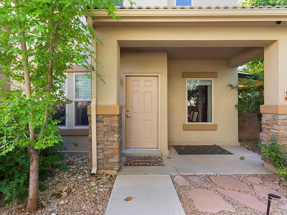 1st image of 11027 Marina Gate Trl NE