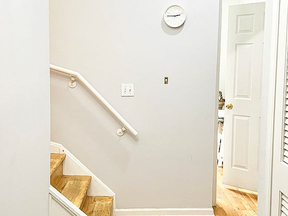 5th image of 1807 W Belmont Ave #3SE