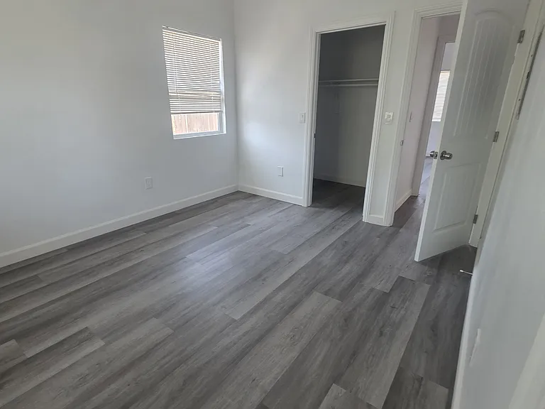 1265 Windsor Dr — Photo 26