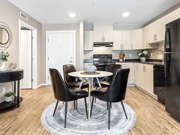 Rhythm Apartments, 221 Falsetto St #1311141, Ottawa, ON K1W 0S2