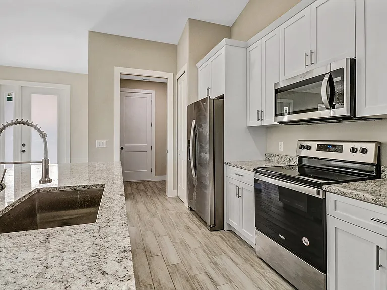 10621 Landau Ln — Photo 5