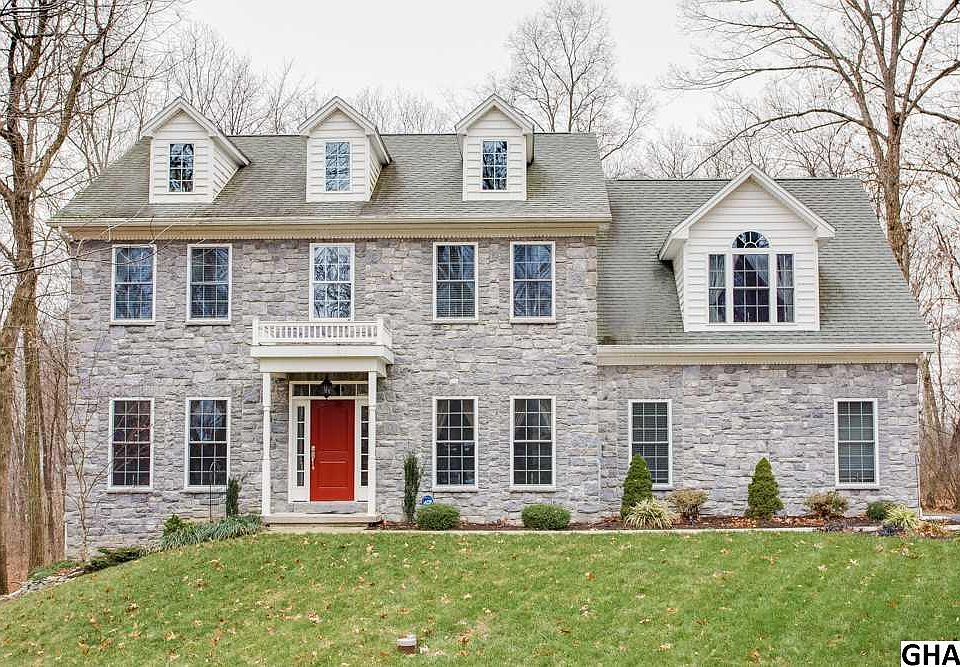 1st image of 1790 White Oak Cir
