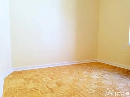 Rented by City Connections Realty | media 17