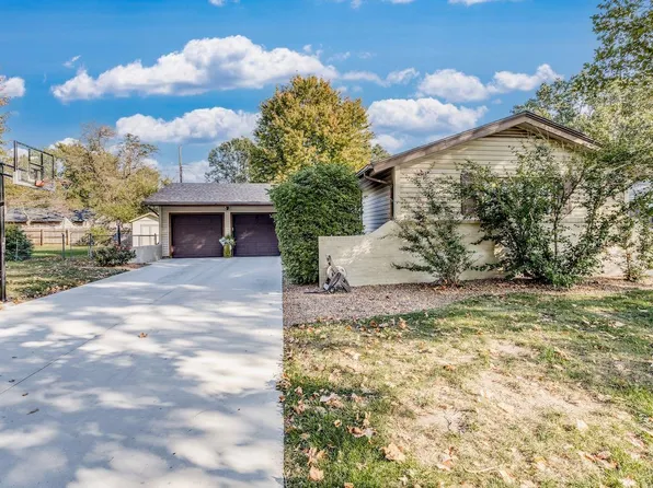 4014 W 17th St N, Wichita, KS 67212