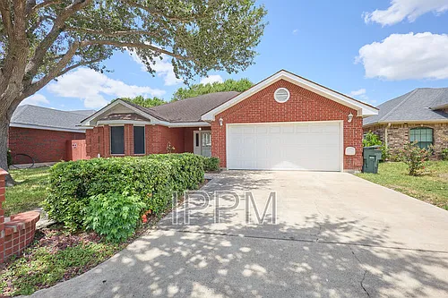 2609 Thomas Ln Photo 1