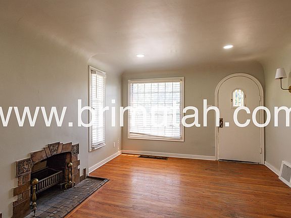3rd image of 755 E Princeton Ave