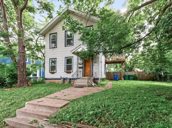 32 Douglas St, Saint Paul, MN 55102