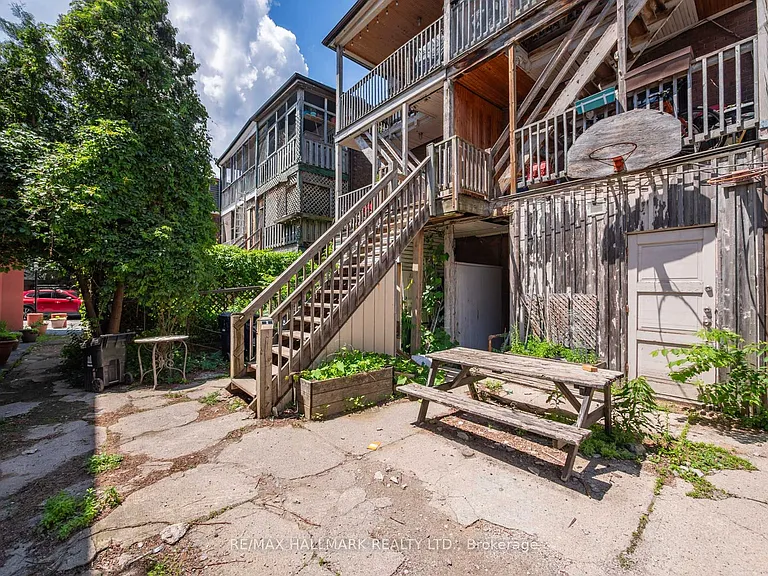 269 Danforth Ave #3 — Photo 31