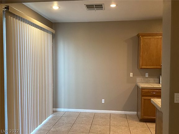 5th image of 9744 Wailings Ave