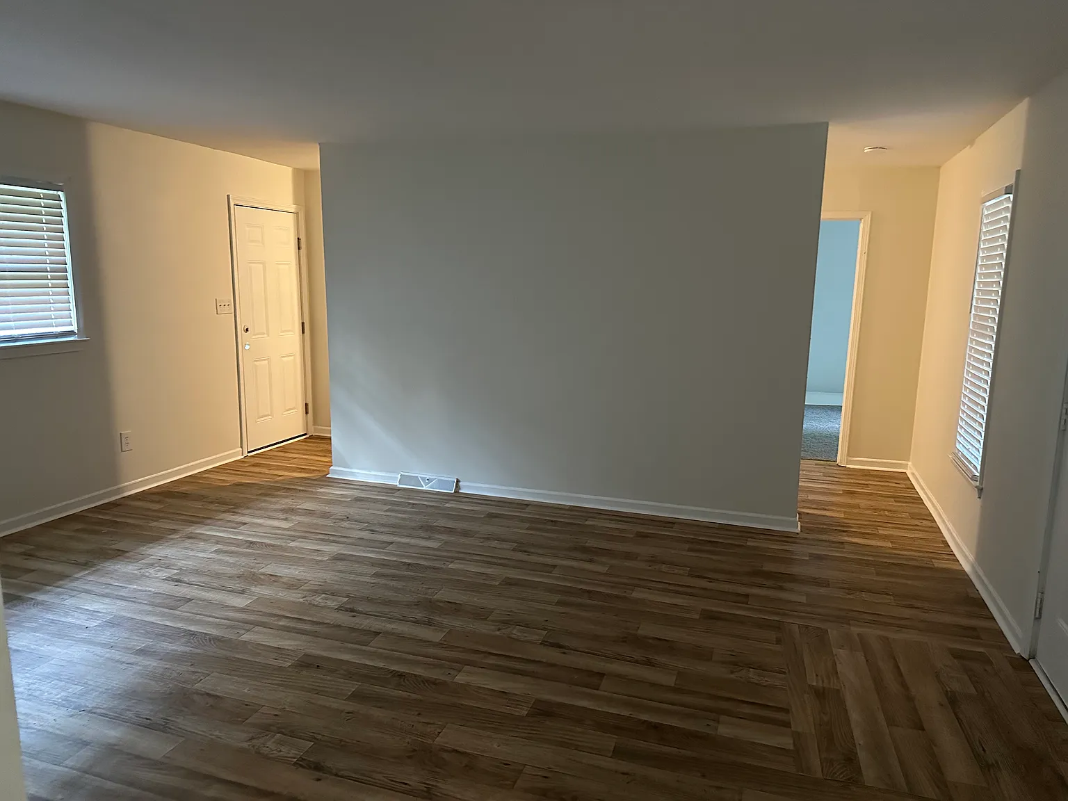 3 bed, 1172 sqft, $1,625 — Photo 3