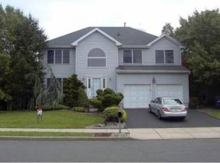64 Princess Dr, North Brunswick, NJ 08902