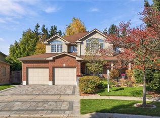 43 Wagon St, Kitchener, ON N2P2T5