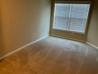 1335 Hampton Oaks Dr — Photo 13