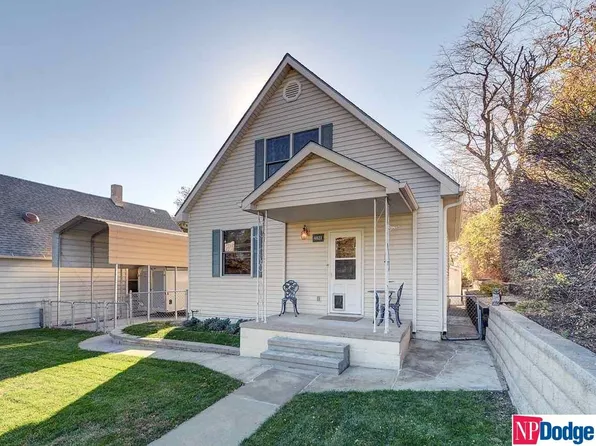 4821 Leavenworth St, Omaha, NE 68106