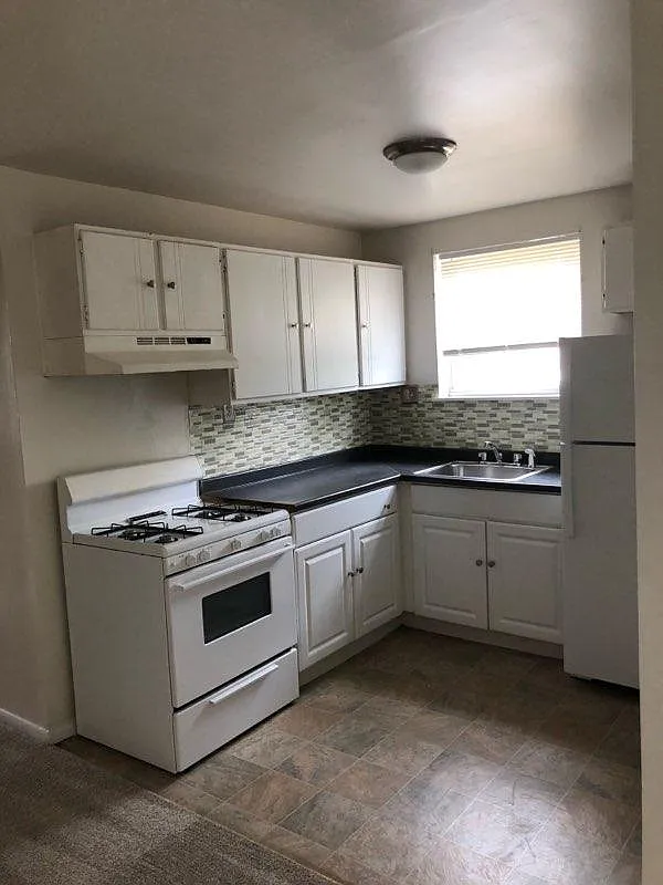 1 bed, 750 sqft, $980 — Photo 1