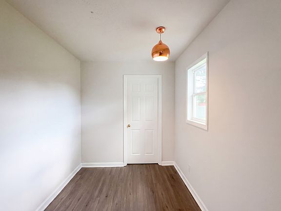 5th image of 1040 Dodd Dr