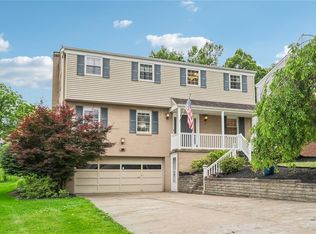 7055 Lawrence Dr, Bethel Park, PA 15102