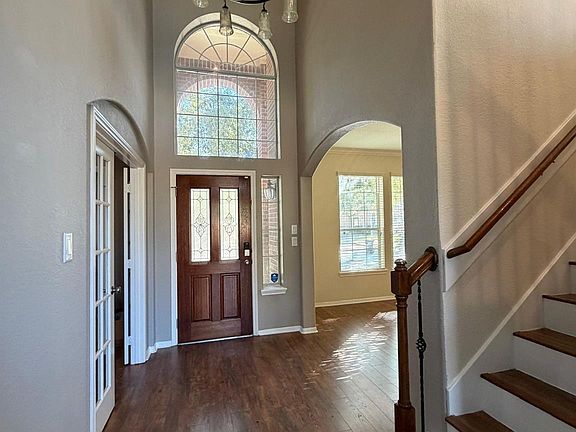 3rd image of 7807 Ravens Point Dr