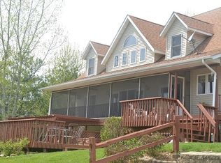 245 W Flagg Rd, Dixon, IL 61021