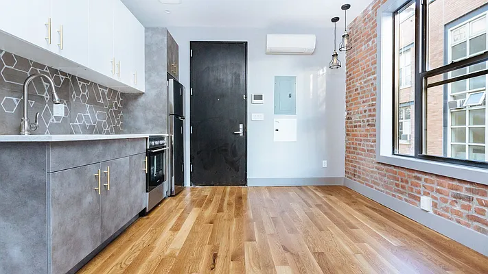 Rented by Nooklyn NYC LLC | media 2