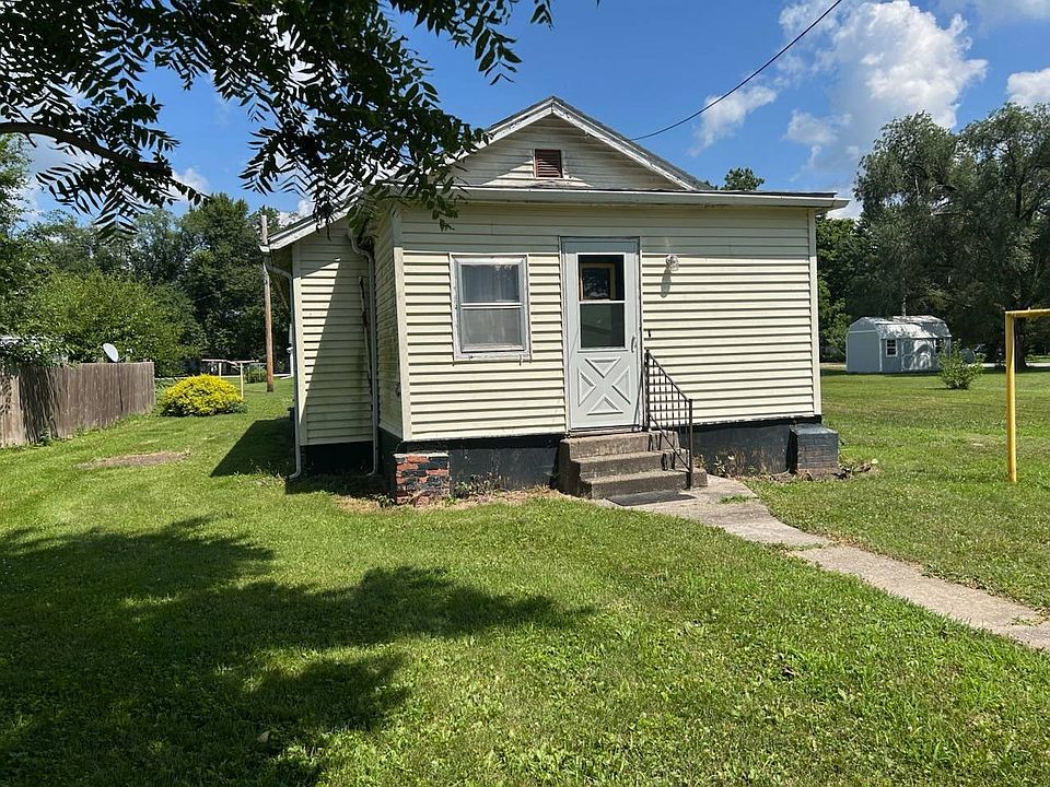 1st image of 305 N Main St