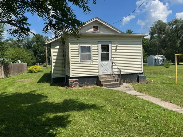 305 N Main St, Wayland, MO 63472