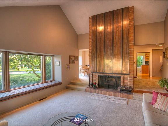 4th image of 3043 Old Port Lane NW