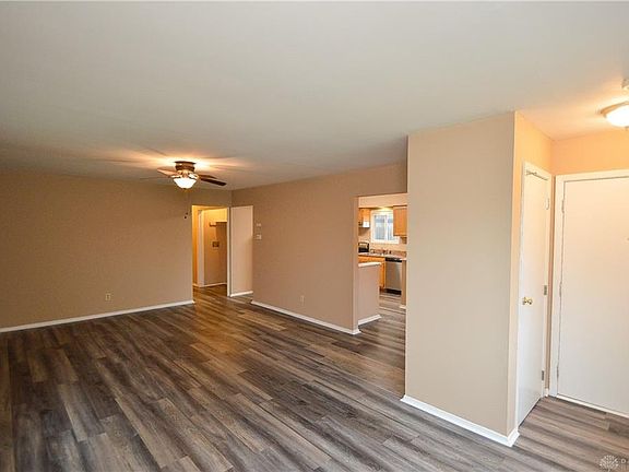 3rd image of 225 Ardmore Dr
