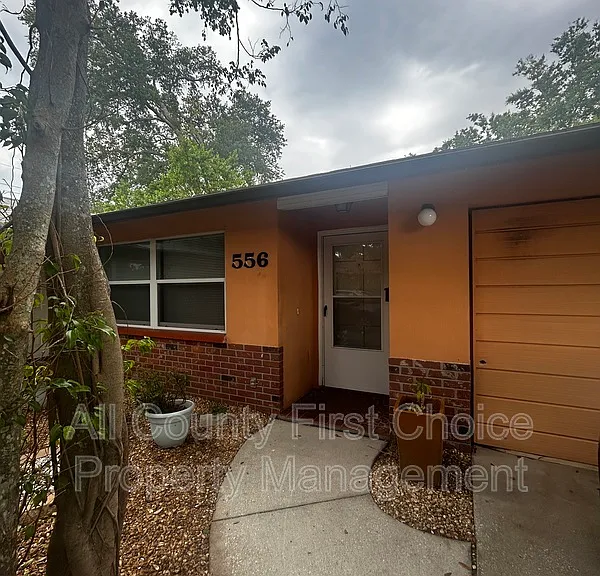 556 Patricia Ave — Photo 1