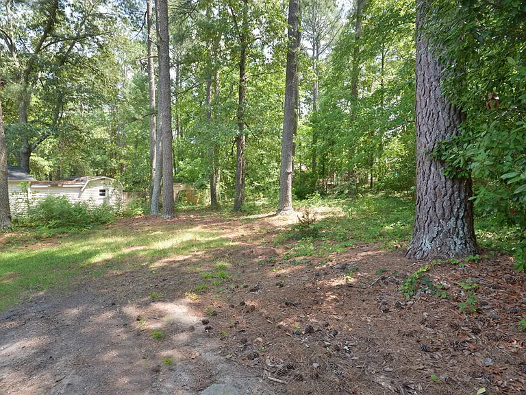 119 Monterey Ln — Photo 4