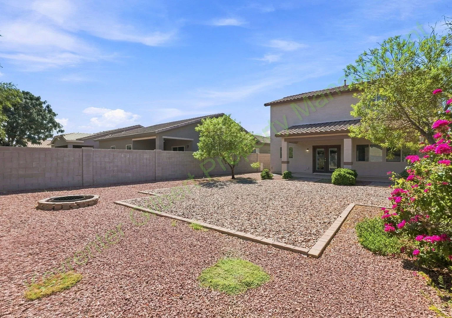 Spacious 4-Bedroom Home in Ironwood Crossing Loft, Downstairs Bedroom & Community Pool! — Photo 2
