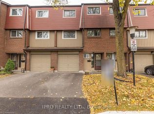 1310 Fieldlight Blvd #49, Pickering, ON L1V2Y8