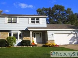 7708 Canary Ln, Jenison, MI 49428