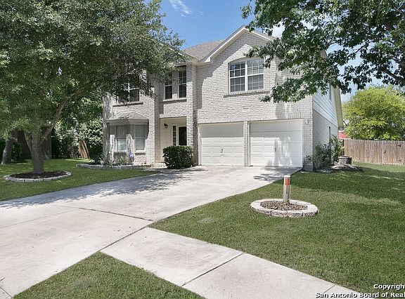 3rd image of 4620 Summit Hill Dr