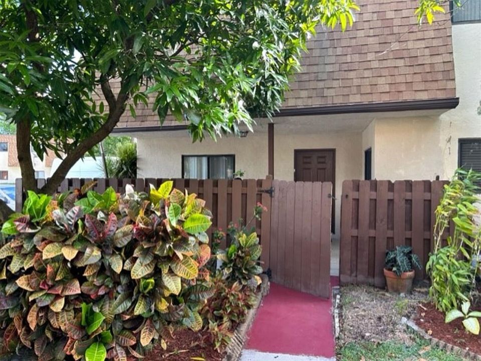 1st image of 128 San Remo Boulevard