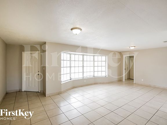 3rd image of 3333 NW 32nd Ct