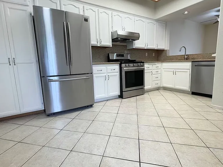 11048 Creekbridge Pl — Photo 3