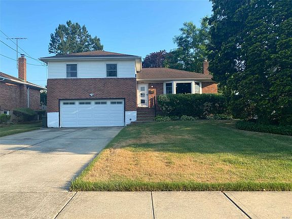 2nd image of 3776 Charles Ct