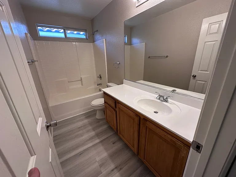 4446 Avery Park Ave — Photo 15