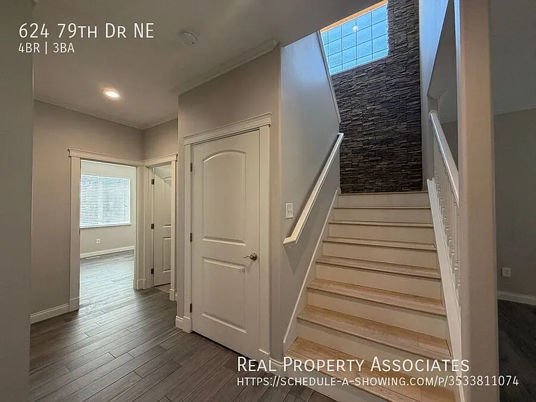 624 79th Dr NE — Photo 6