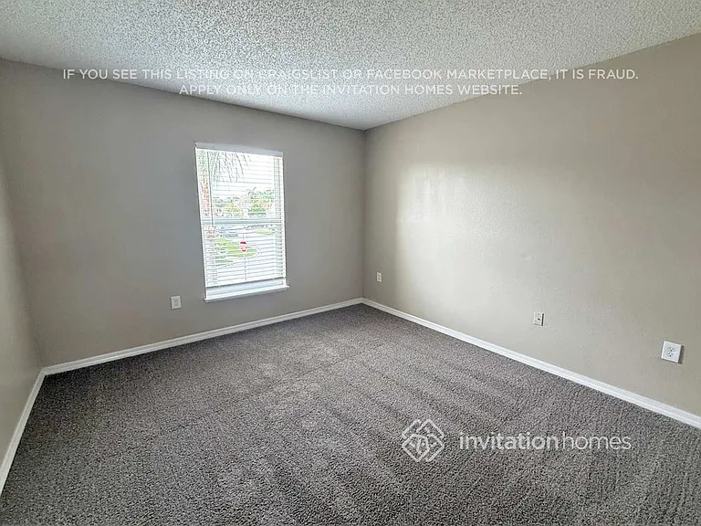 6702 Lorain St — Photo 7